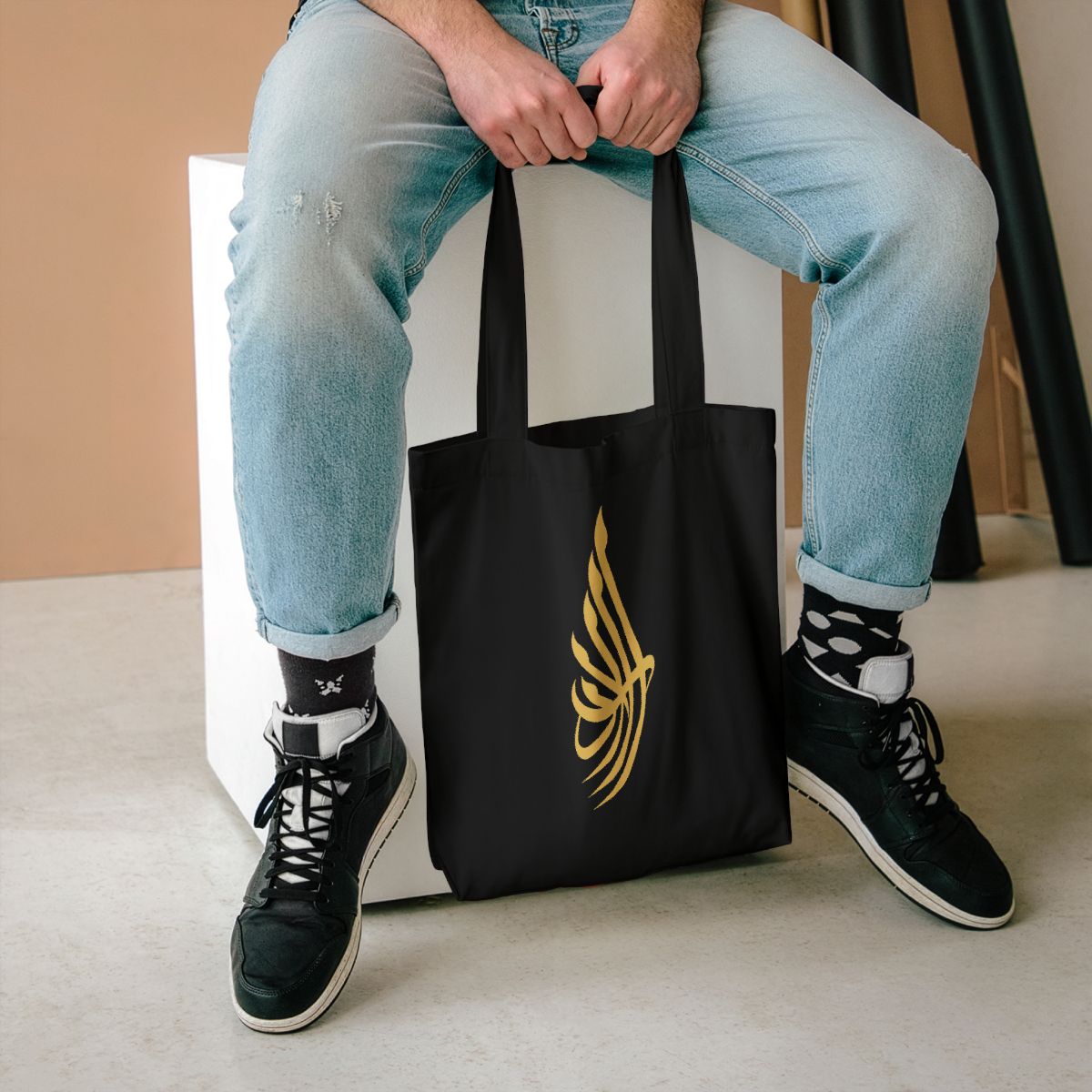 Al Adab (الأدب) Tote bag